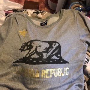 California republic light sweater